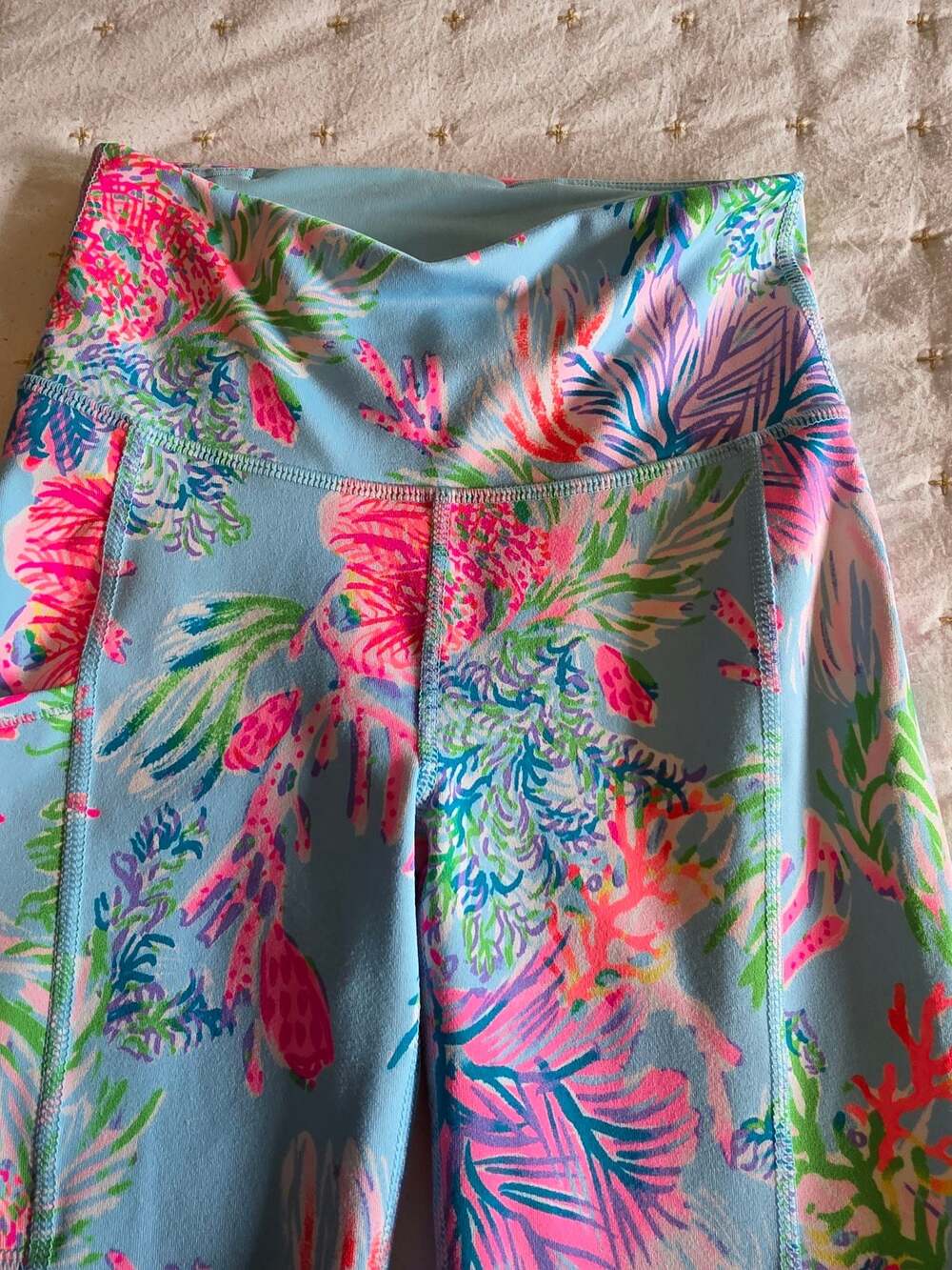 Lilly Pulitzer Luxletic Weekender High-Rise Leggings in Celestial Blue Cay To My - Picture 2 of 7